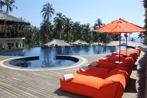 Best Hotels and Restaurants with Stunning Swimming Pools Best Hotels and Restaurants with Stunning Swimming Pools